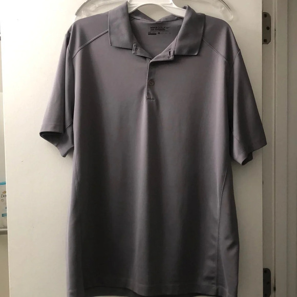 Nike Golf Shirt - Picture 1 of 8